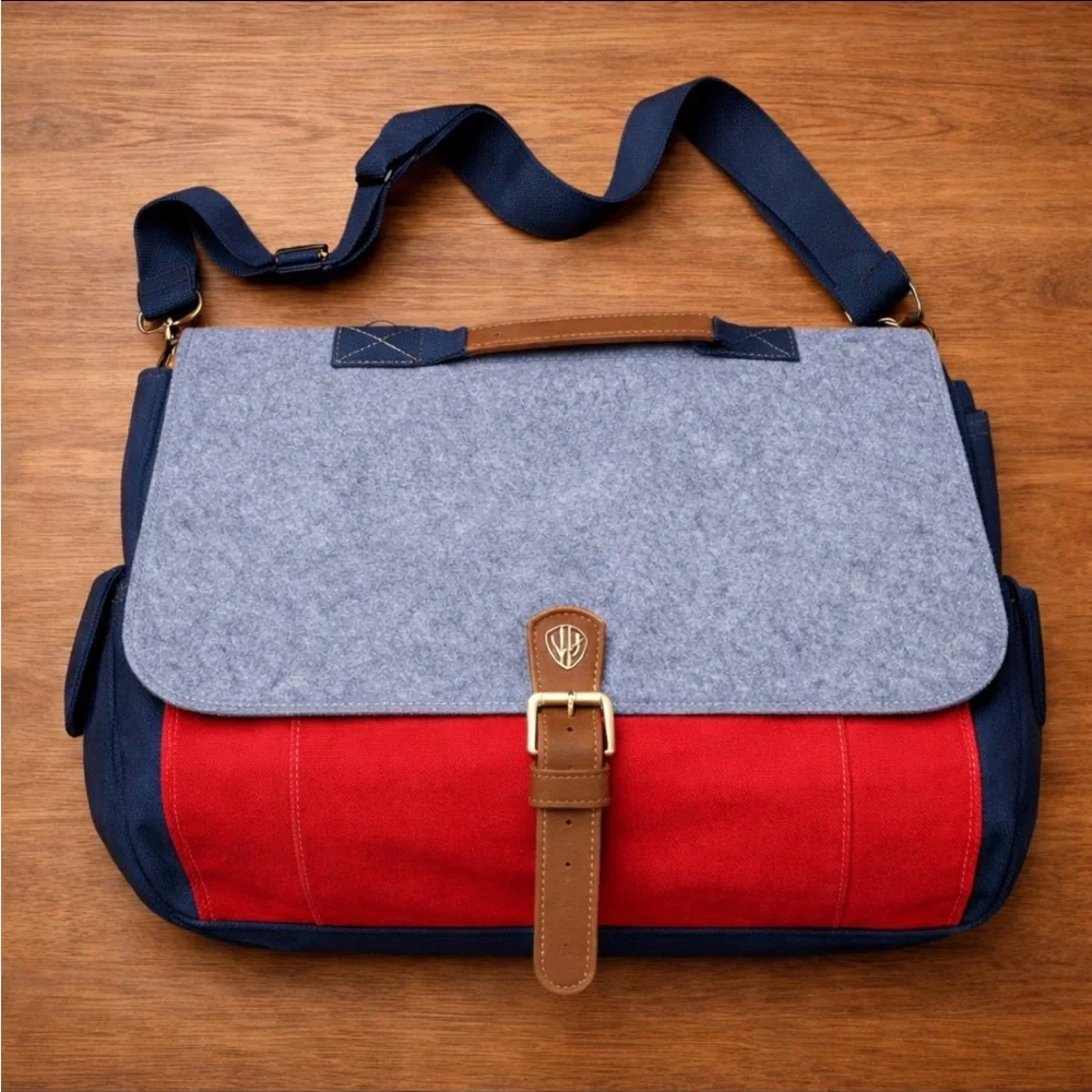 WB Felt Canvas Messenger Bag Warner Bros Navy Red Adjustable Strap Crossbody
